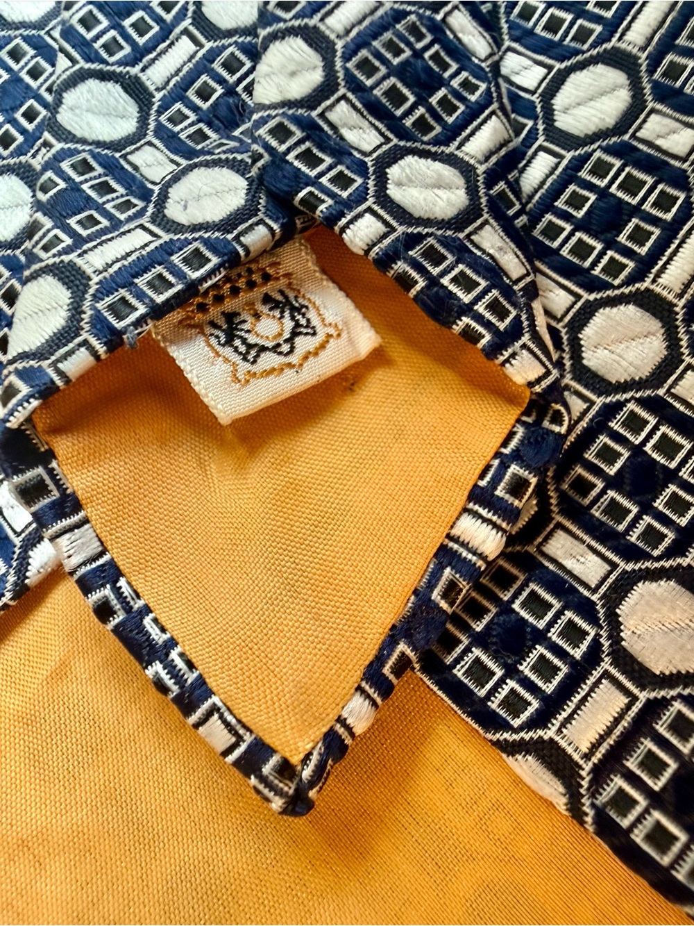 Vint Curated Geometric Necktie Trio in Red, Navy & White Wembley Resilio 1970 - Picture 11 of 11